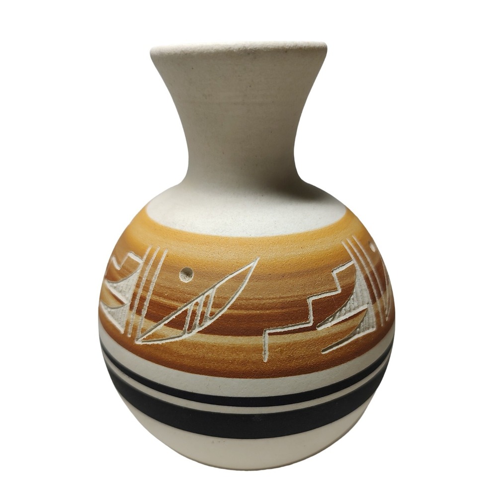 Native American Pottery Etched Vase Signed A Ahki Navajo 5.5‎ in Handmade